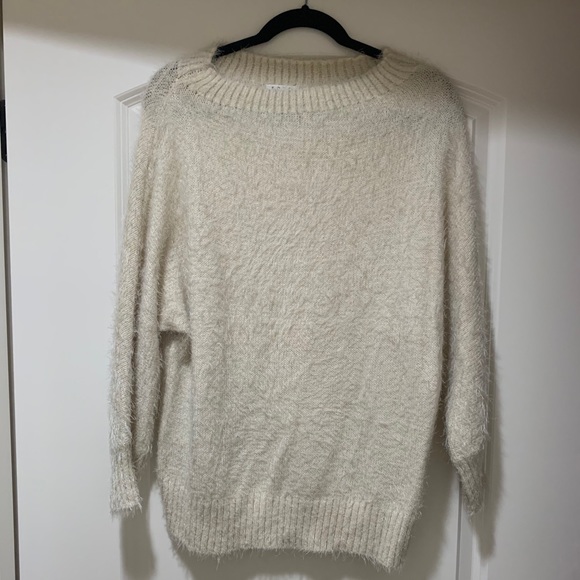 Cream texture/fringe sweater - Picture 1 of 4